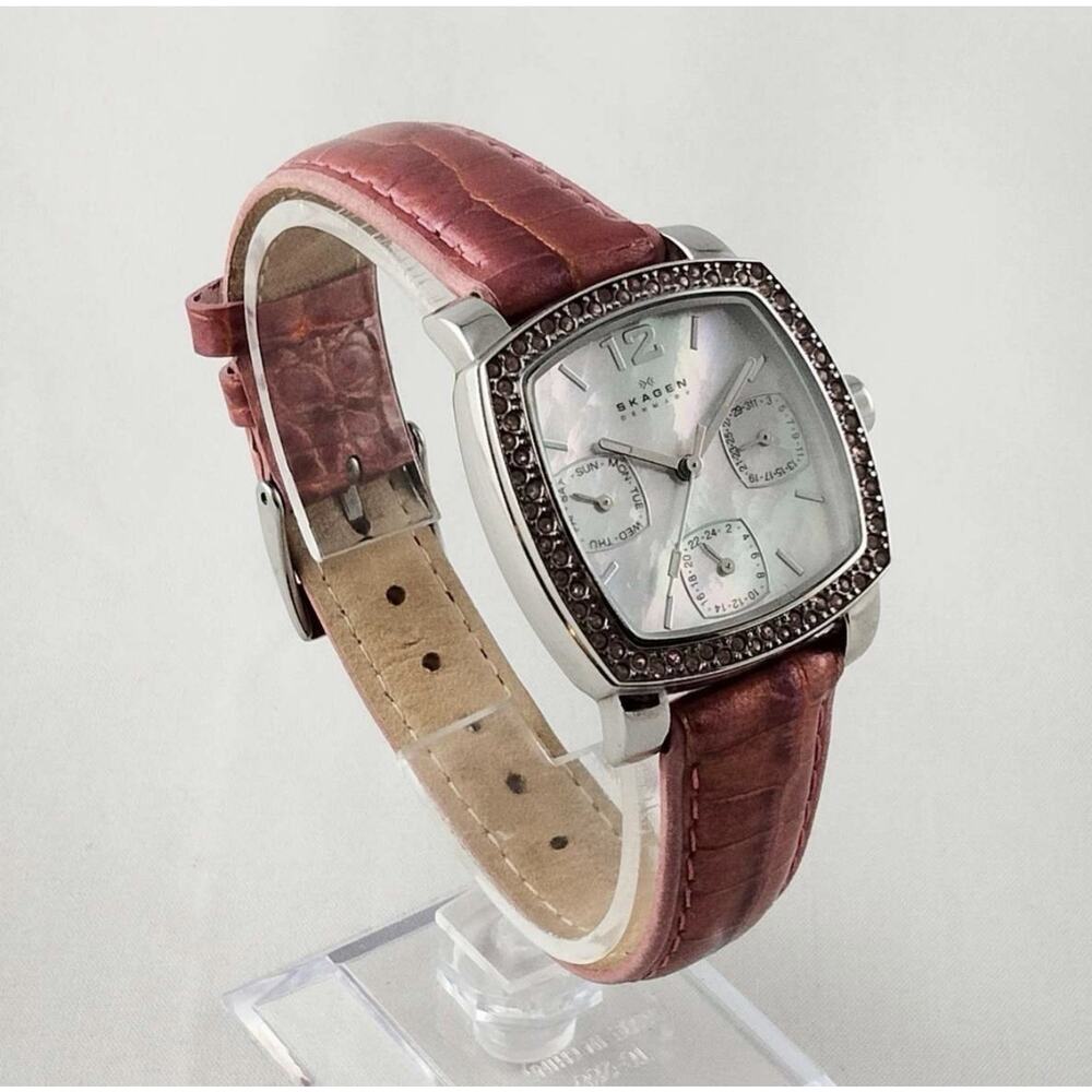 Skagen Women’s Watch Pink Crystal & Mother Of Pearl Face Leather Band